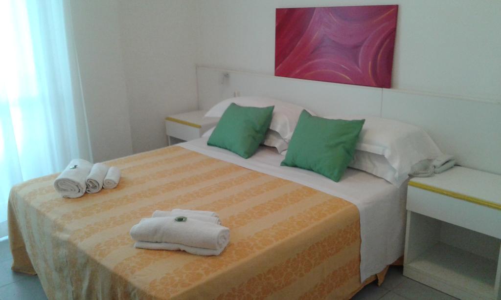 Hotel Flying Πέζαρο Εξωτερικό φωτογραφία