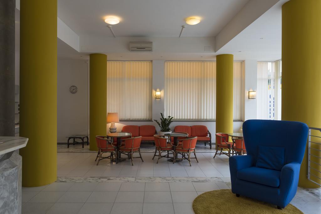 Hotel Flying Πέζαρο Εξωτερικό φωτογραφία